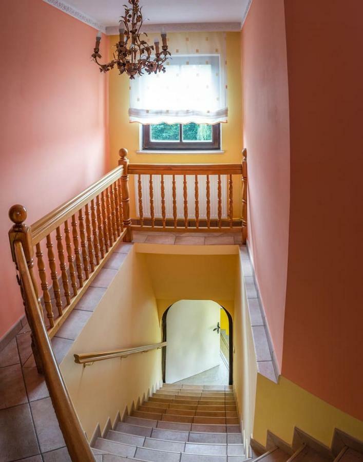 Apartma Ajda Komenda Exterior photo